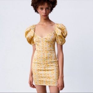 Zara Blogger Favorite Satin Effect Floral Dress Size M